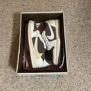 Jordan one retro low OG SP, Travis Scott reverse mocha. Size 9.5 never used. New